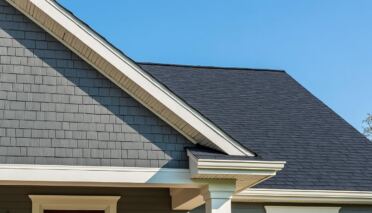 découvrez notre guide complet pour entretenir, rénover et isoler efficacement votre toit afin d'améliorer le confort de votre maison et prolonger sa durée de vie.